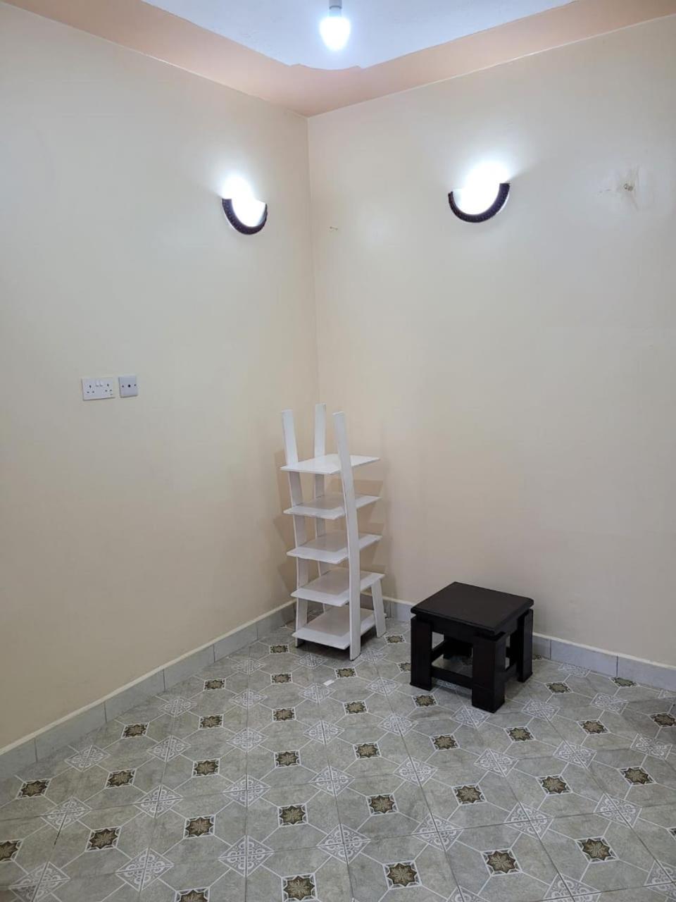 Gloria House Panzió Syokimau Kültér fotó