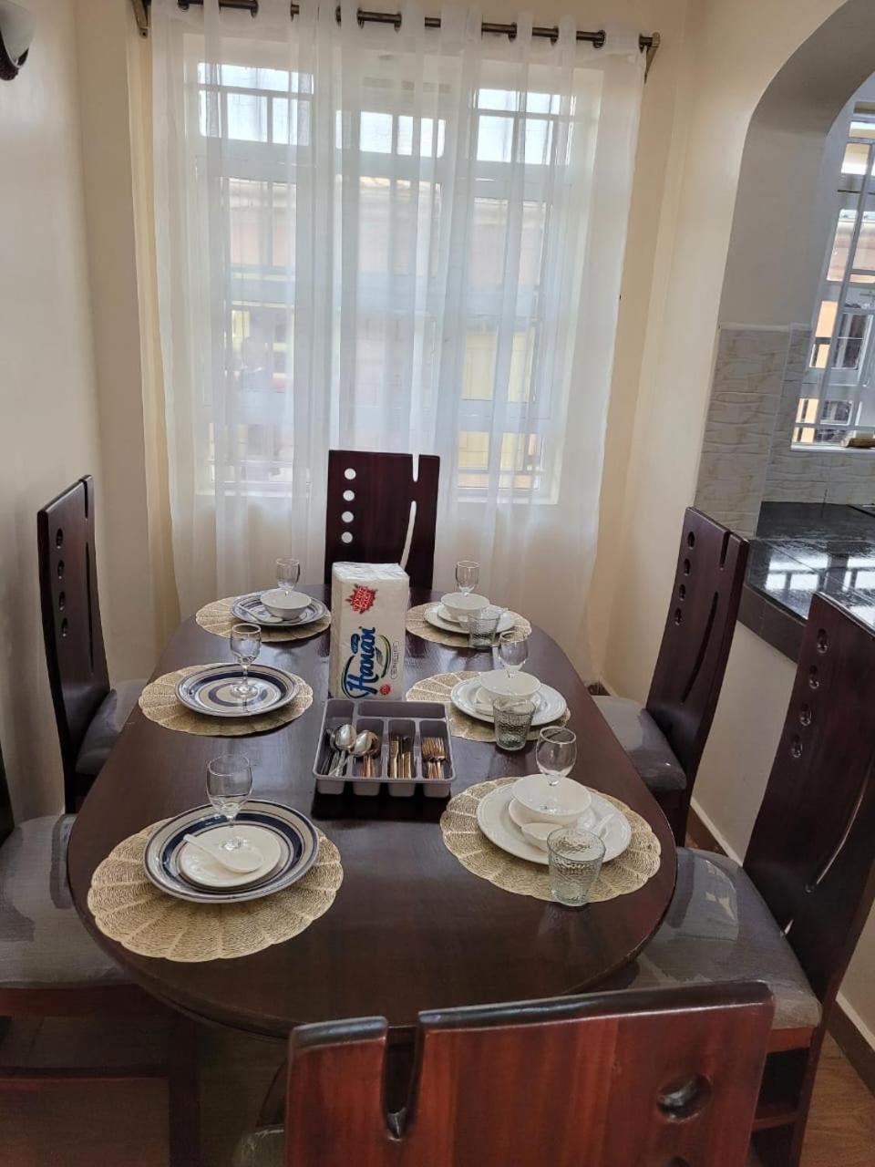 Gloria House Panzió Syokimau Kültér fotó
