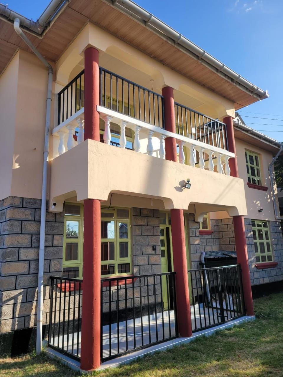 Gloria House Panzió Syokimau Kültér fotó